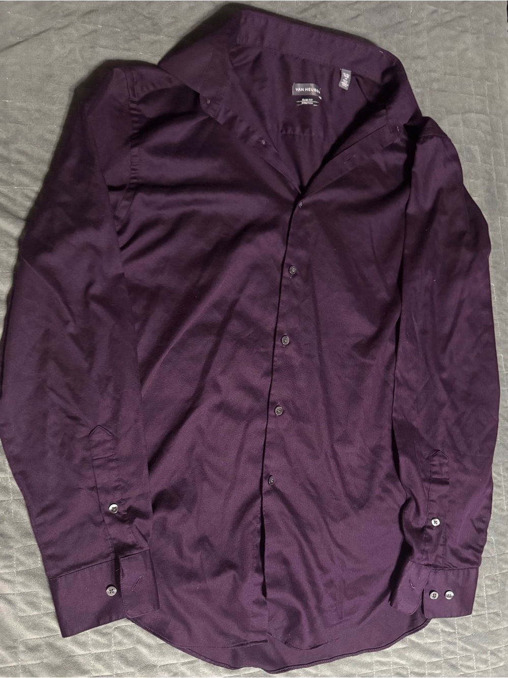 Van Heusen Men's Deep Plum Long-Sleeve Dress Shirt